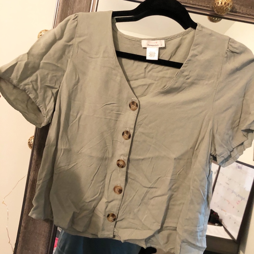 Green shirt